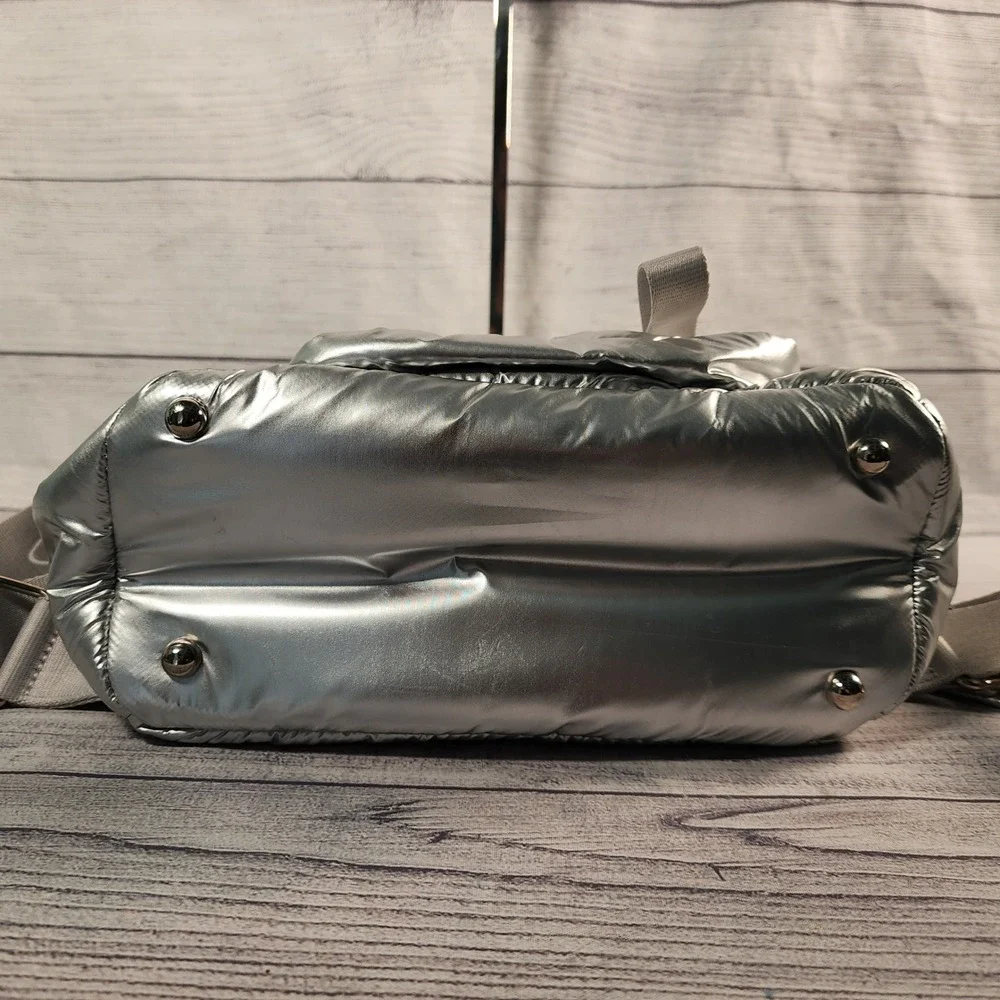 Go Dash Dot Maya Mini Backpack Silver Metallic Quilted Puffer Bag NEW